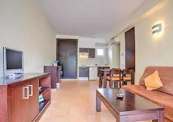 Daire Apartamentos Vista Alegre Mallorca Cala Mandia  İspanya